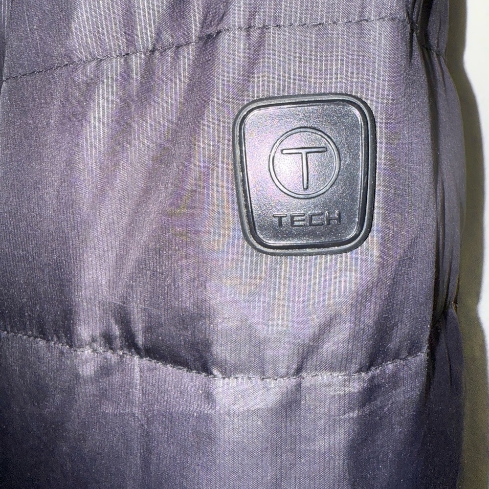 Tumi Black Tech Puffer Jacket - image 8